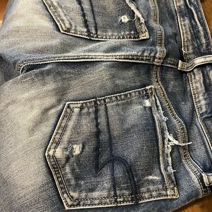 American Eagle skinny jeans !